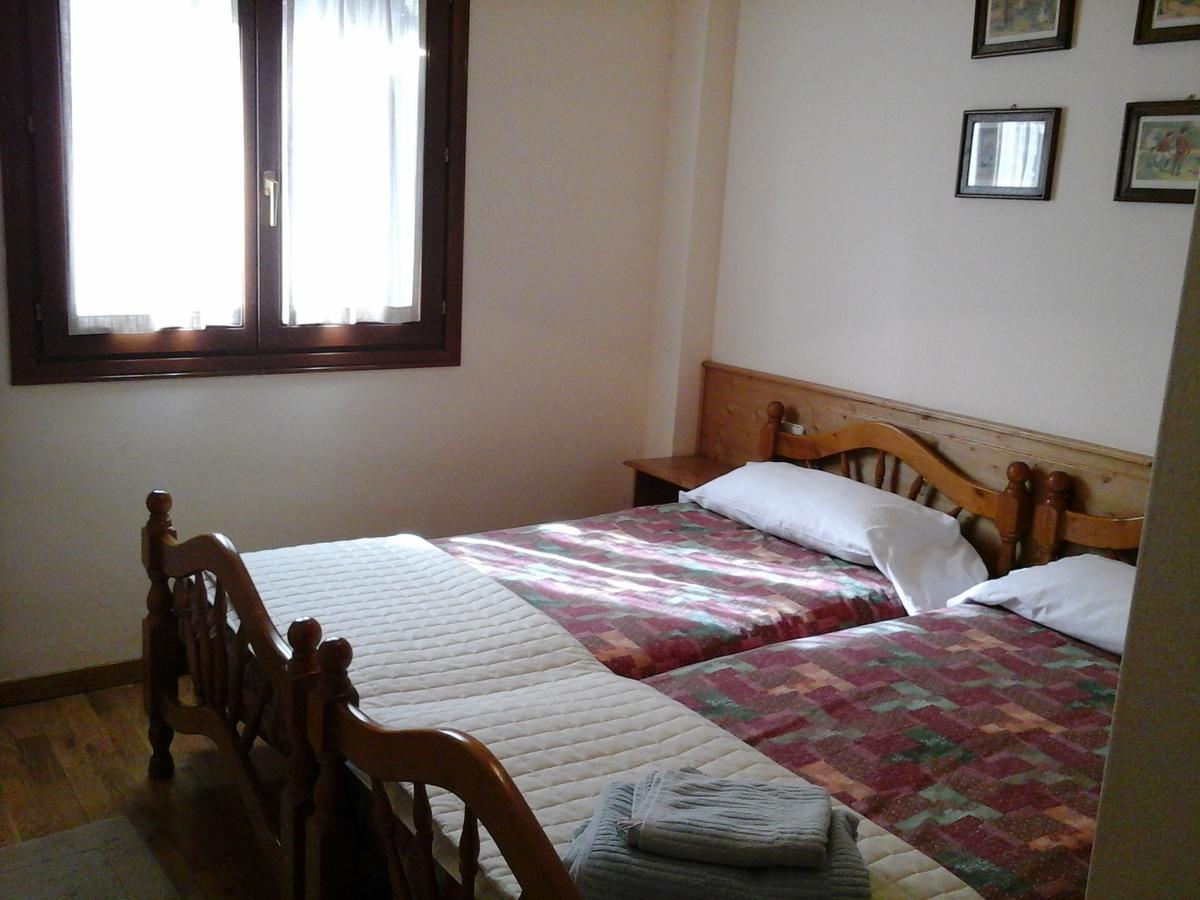 Apartamentos Tanau 巴奎伊拉-贝莱特 外观 照片